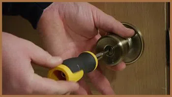 City Locksmith Shop San Antonio, TX 210-780-7329 - 15-unlock-door