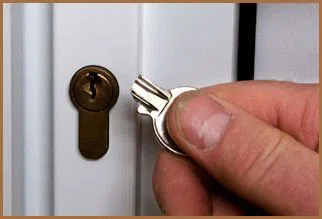 City Locksmith Shop San Antonio, TX 210-780-7329 - 5-broken-key